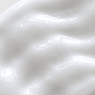 BiON Moisture Complex – texture swatch showing smooth glossy white lotion consistency for lightweight daily skin moisturizing