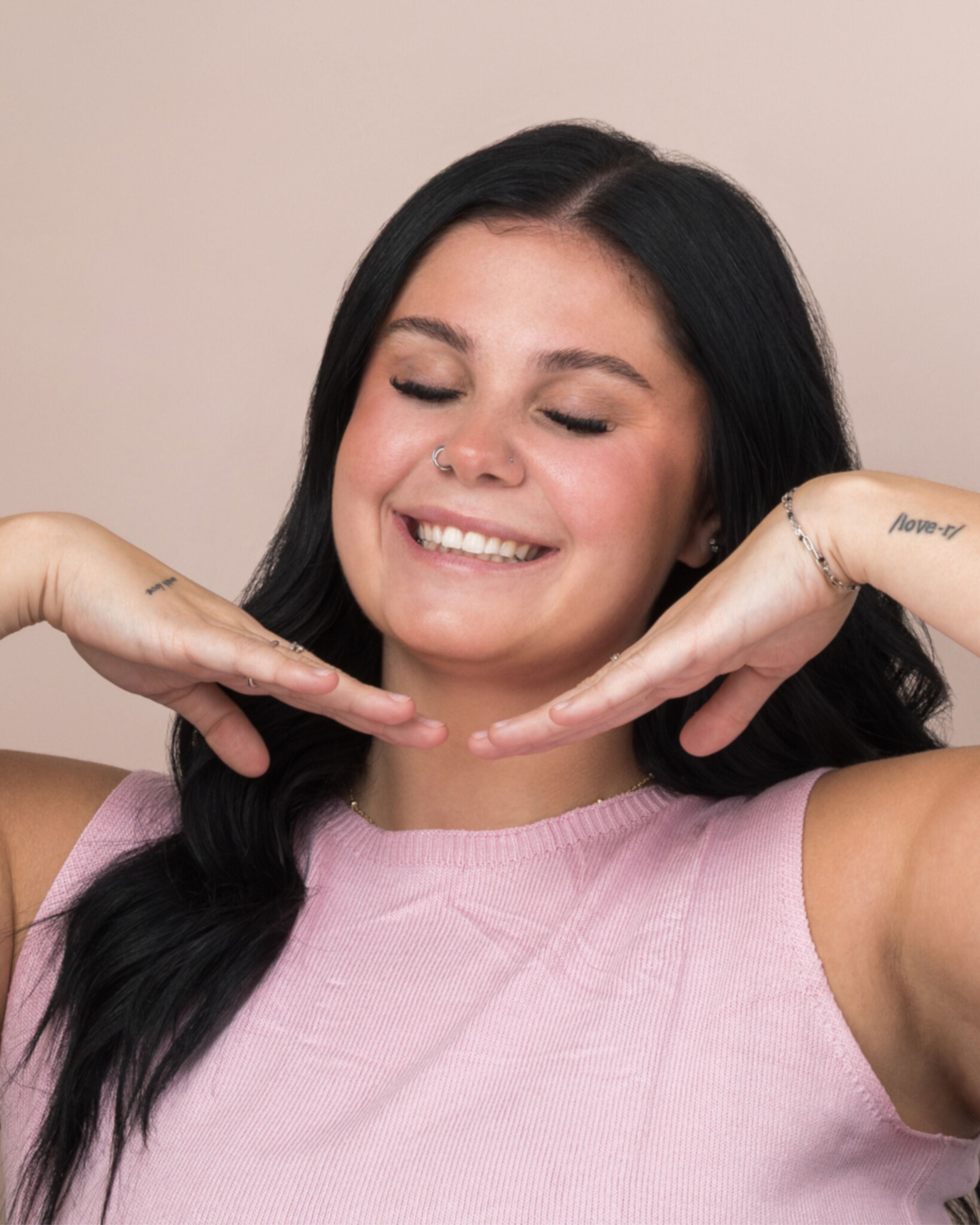 expert_img_experts_iyNpKT_template--25398794813513__meet_experts_aos_LDr8PH