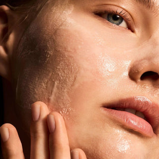 iS Clinical Warming Honey Cleanser - Art of Skin Care