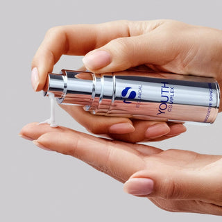 iS Clinical Youth Complex - Art of Skin Care