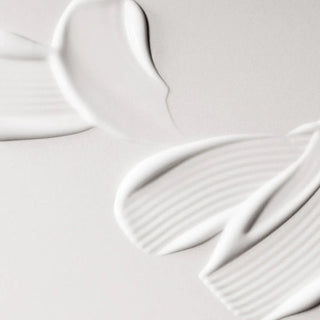 Le Mieux Essence Moisturizer - Art of Skin Care