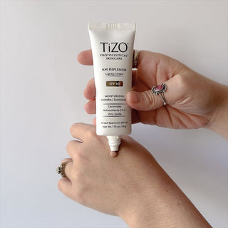 TIZO AM Replenish SPF 40 - Art of Skin Care